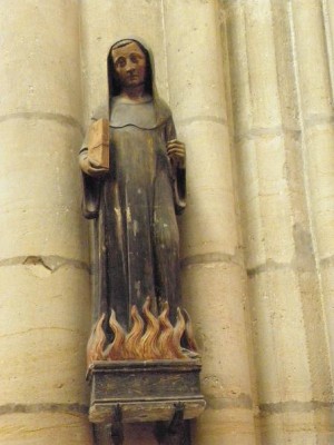 Troyes_(10)_Basilique_Saint-Urbain_Statue_de_Saint-Odilon.jpg