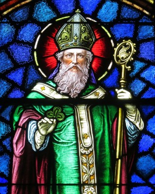 Saint_Patrick_Catholic_Church_(Junction_City,_Ohio)_-_stained_glass,_Saint_Patrick_-_detail.jpg