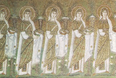 1280px-Ravenna,_sant'apollinare_nuovo_Sante_Vergini_(seconda_metà_del_VI_secolo).jpg