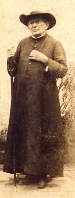 330px-Padre_Cícero_c._1924.jpg