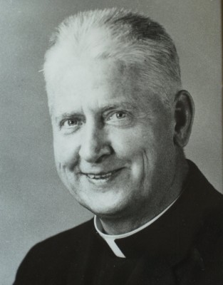 Walter Ciszek.jpg