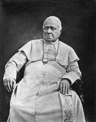 Pius_IX,_by_Adolphe_Braun,_1875.jpg