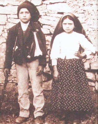 Saints_Francisco_and_Jacinta_Marto_double_portrait.jpg